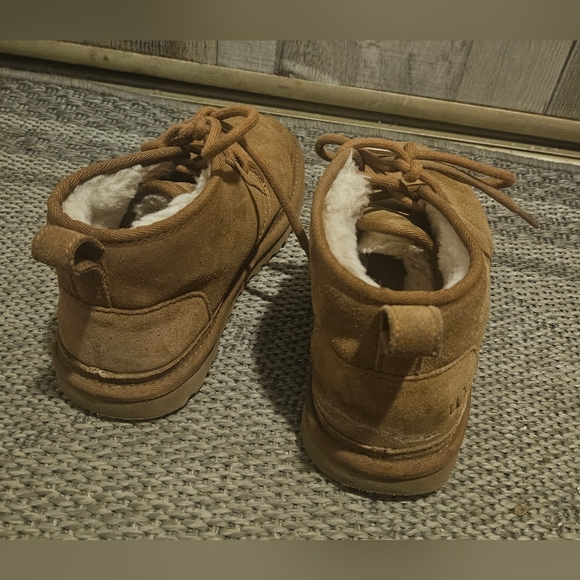 UGG Neumel Chesnut Womens Lace-up Boots. 7. - Picture 4 of 9